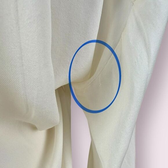 VINCE Cream Split Neck Long Sleeve Popover Blouse | NO SIZE TAG (see measurement - Picture 6 of 7